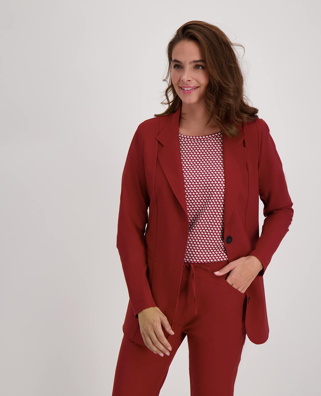 Je m'appelle Jassen Blazer Classic Travel | Ruby Red