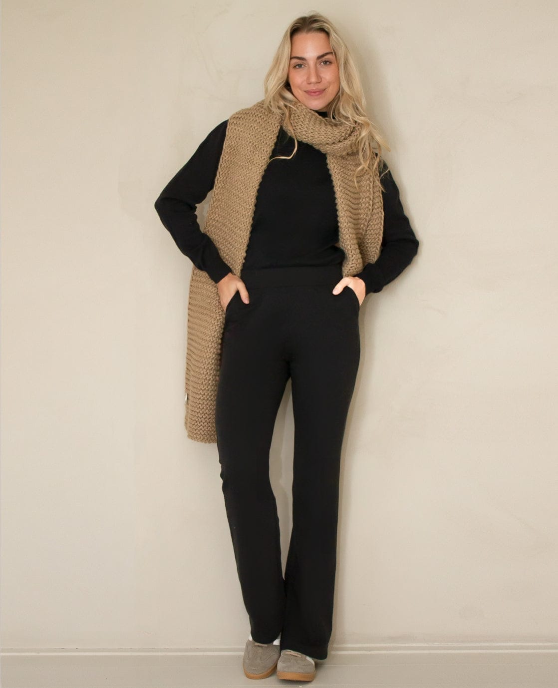 Je m'appelle Broeken Zwart / XS / Regular Pant Flare Ziva | Zwart