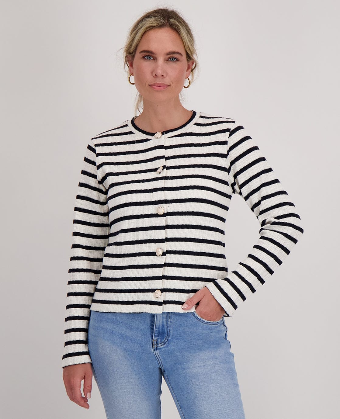 Je m'appelle Vesten Cardigan Knitted | Ecru / Midnight Blue