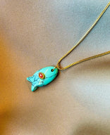Je m'appelle Accessoires Goud / Turquoise / One Size Necklace Fish Charm | Goud / Turquoise