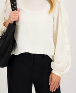 Je m'appelle Tops Top Tezzy | Pearl White