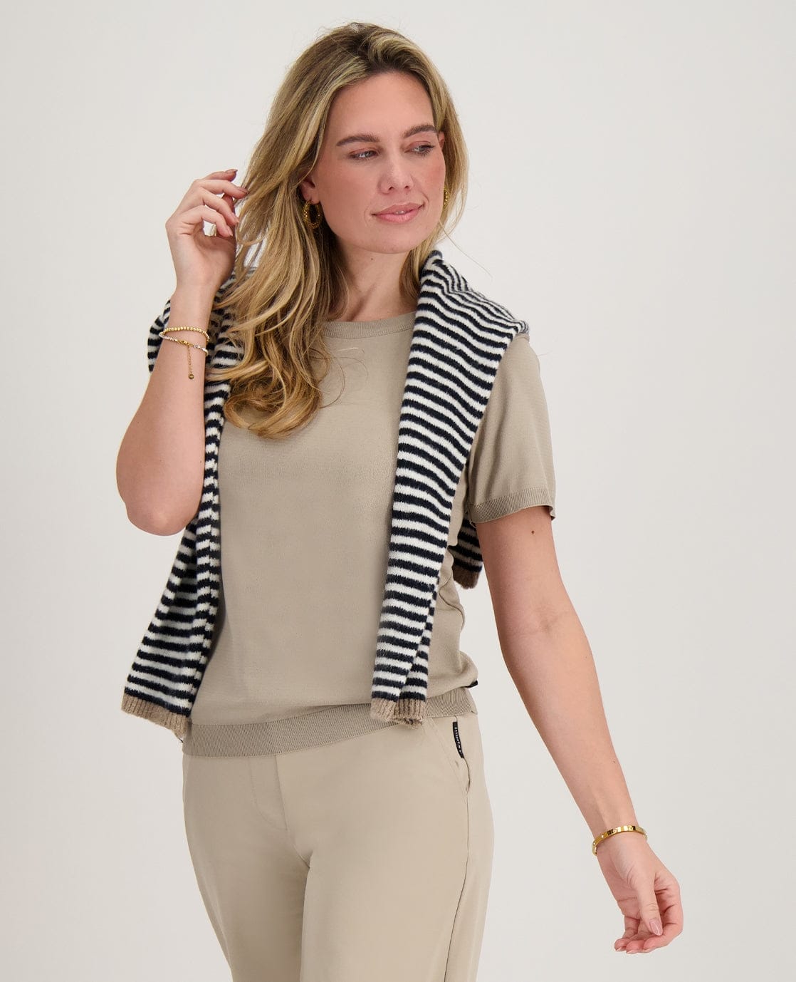 Je m'appelle Tops Sahara / XS Top Esmay | Sahara