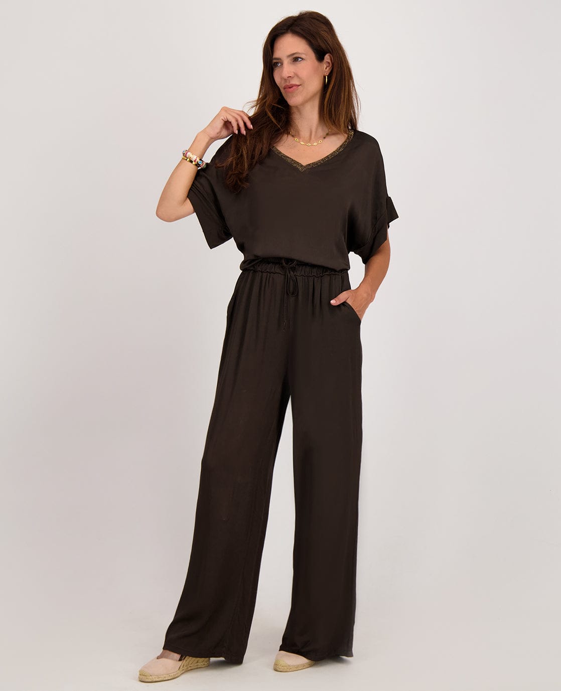 Je m'appelle Tops Top Scarlet | Coffee
