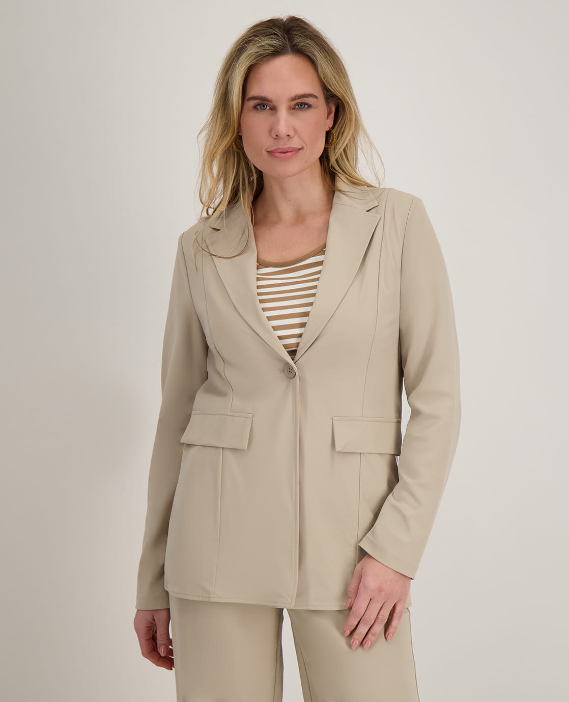 Je m'appelle Jassen Blazer Straight Travel ++++ | Sahara