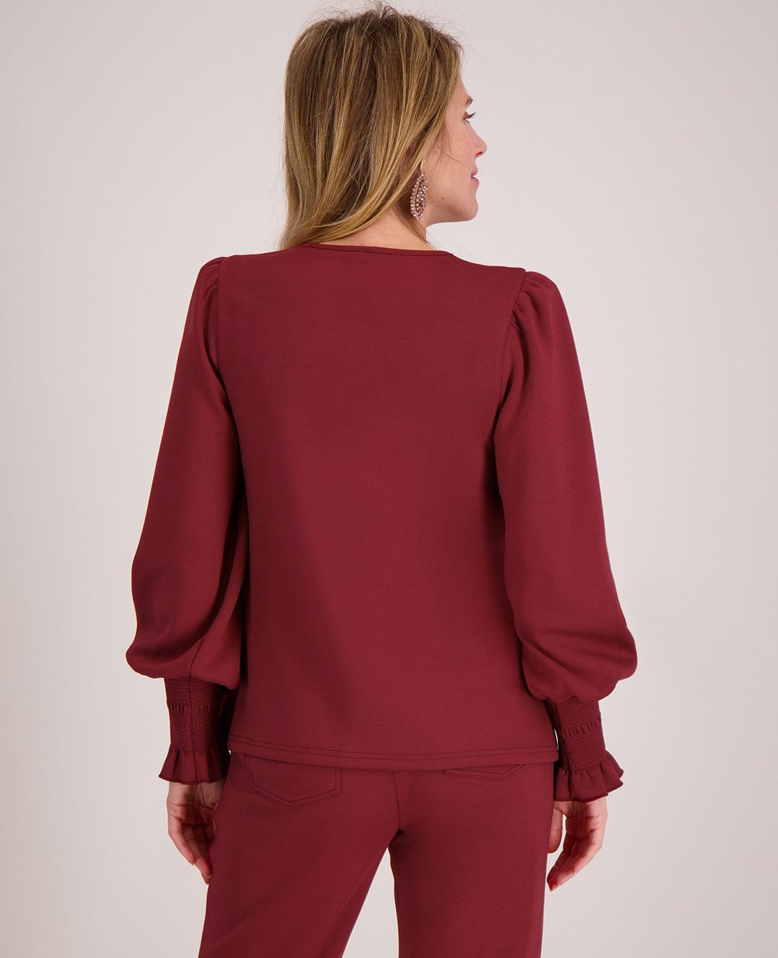 Je m'appelle Tops Top Miná | Ruby Red