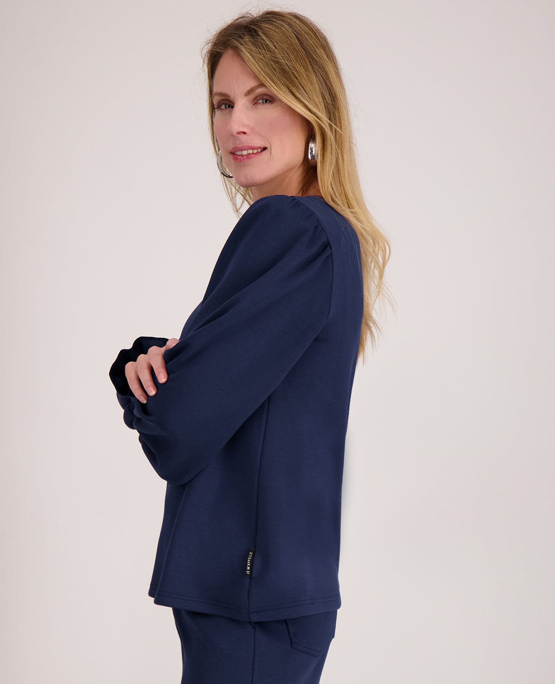 Je m'appelle Tops Top Miná | Indigo Blue