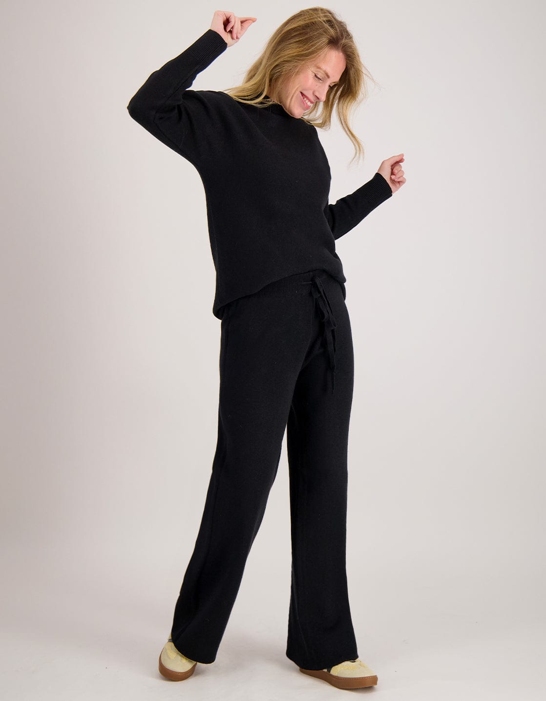 Je m'appelle Broeken Zwart / S / Regular Pant Cosy Straight | Zwart