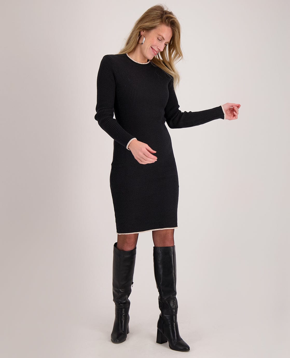 Je m'appelle Jurken Robe Elise Knitted | Zwart/Porselein wit