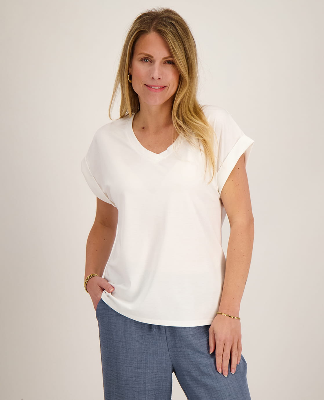GRECERELLE Dames tops met lange mouwen V-hals geribbeld gebreid slank getailleerd basic T-shirts Regular-Fit Dames Blouses Shirts Herfst Mode Herfst Outfits Y2k Kleding, Wit, XL GRECERELLE Dames tops met lange mouwen V-hals geribbeld gebreid slank getailleerd basic T-shirts Regular-Fit Dames Blouses Shirts Herfst Mode Herfst Outfits Y2k Kleding, Wit, XL