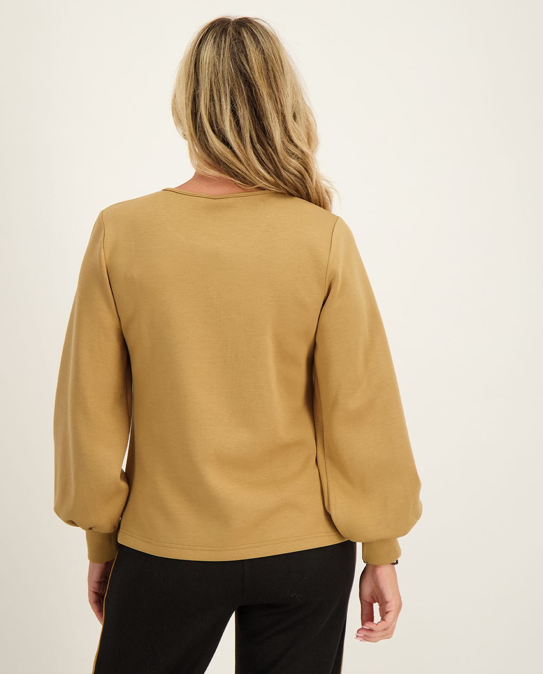 Je m'appelle Tops Top Kiki | Golden Camel