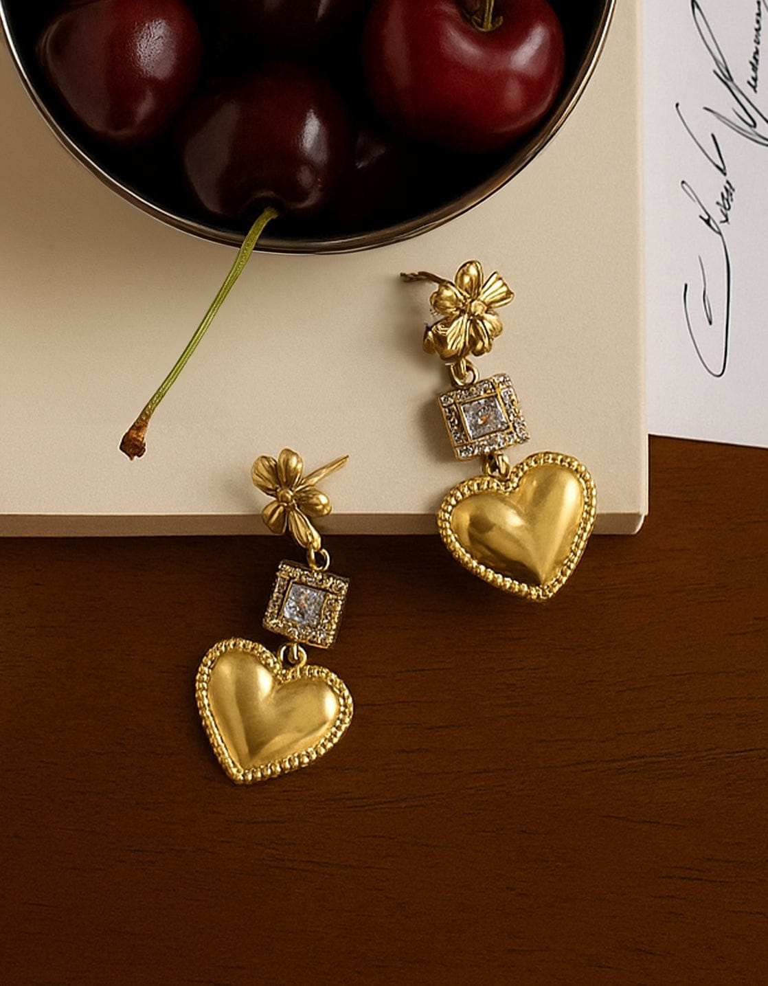 Je m'appelle Accessoires Goud / Wit / One Size Earrings Heart | Goud / Wit