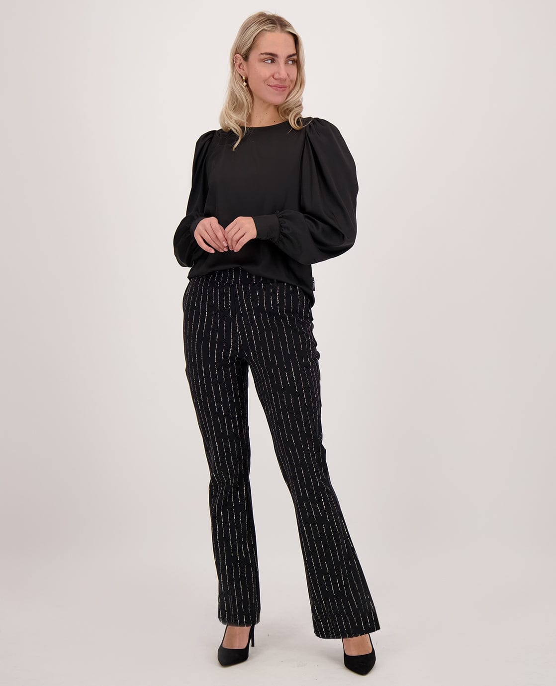 Je m'appelle Broeken Black/Dark Greige / XS / Short Pant Isa Travel ++++ | Black/Dark Greige