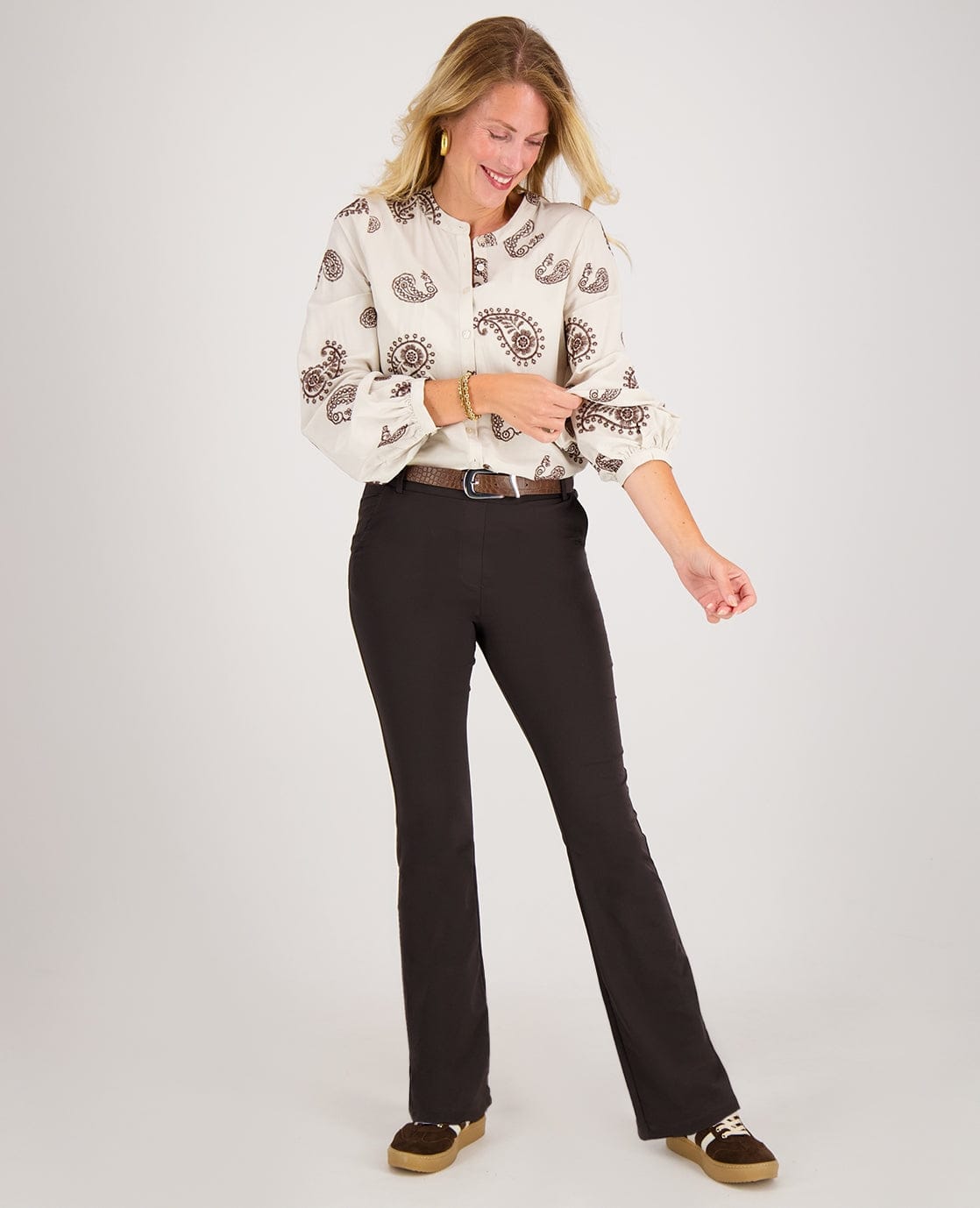 Je m'appelle Broeken Pant Isa Travel +++ | Coffee