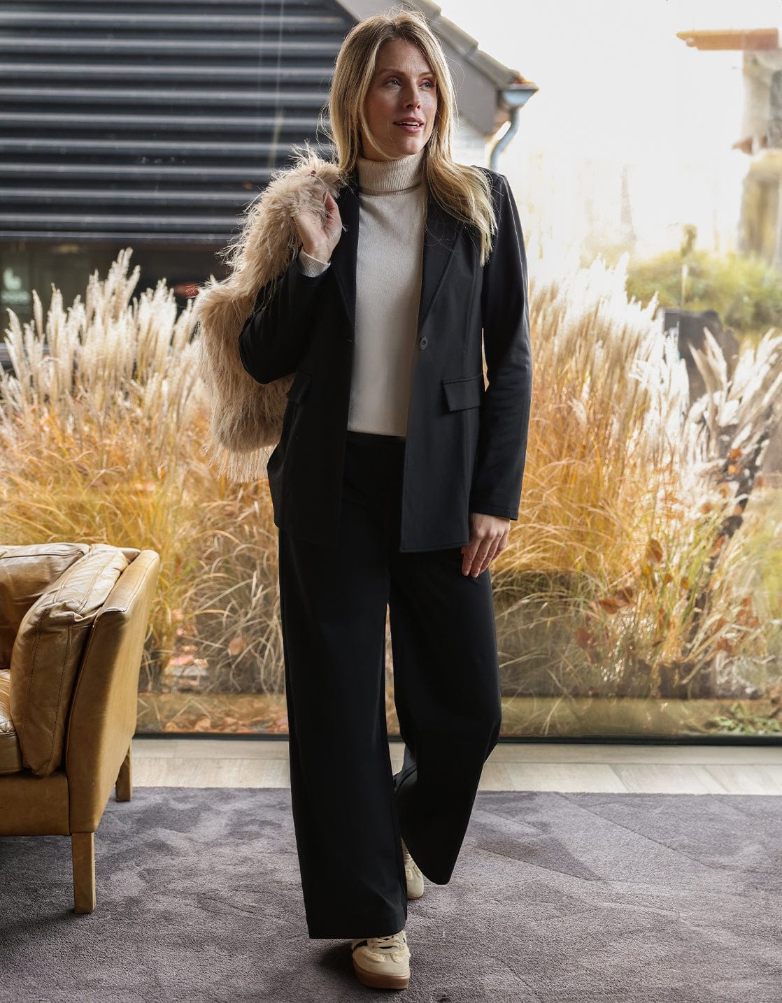 Je m'appelle Broeken Zwart / XS / Short Pant Jasmin Travel Brushed | Zwart