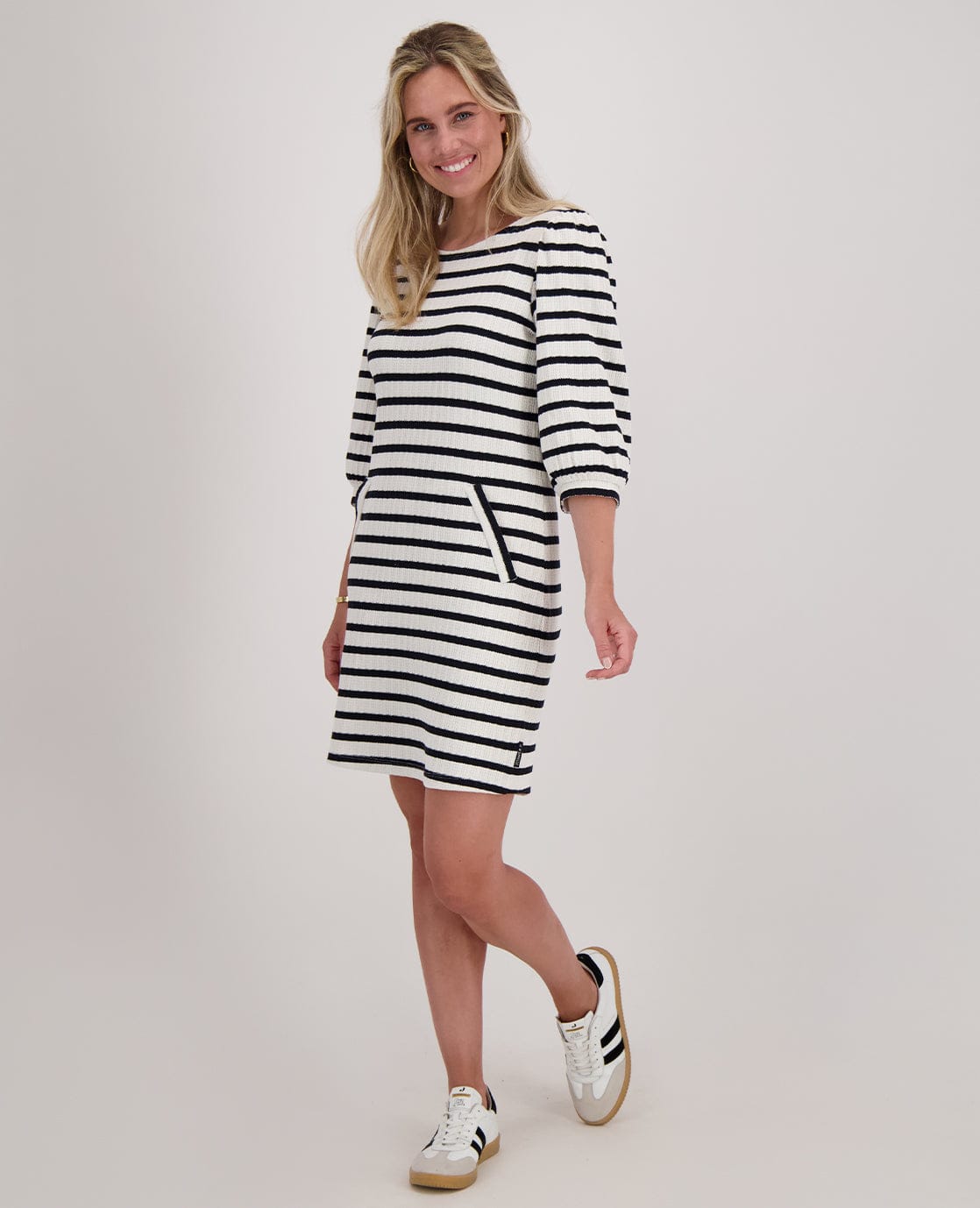 Je m'appelle Jurken Robe Knitted | Ecru / Midnight Blue