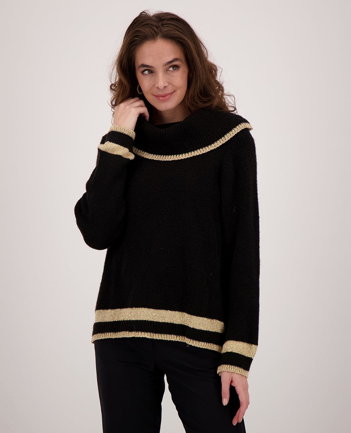 Je m'appelle Tops Pull Knitted | Black/Gold