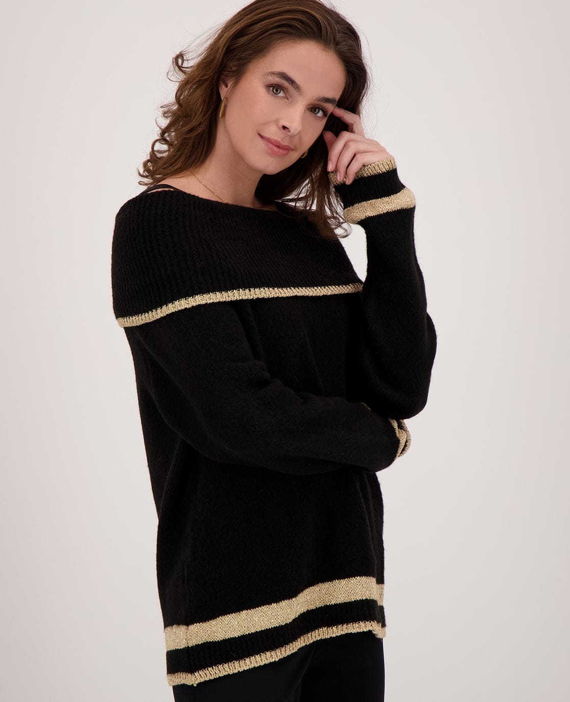 Je m'appelle Tops Pull Knitted | Black/Gold