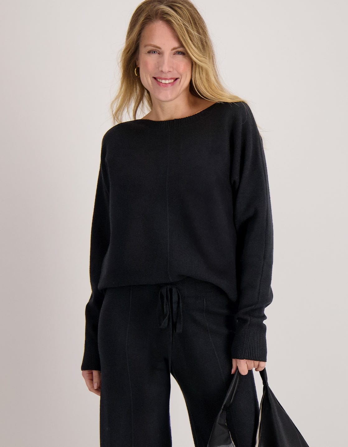 Je m'appelle Tops Zwart / S Pull Seam | Zwart