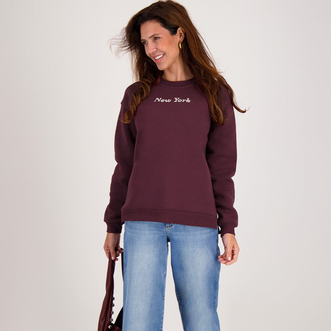 Je m'appelle Tops Sweater New York | Dark Burgundy