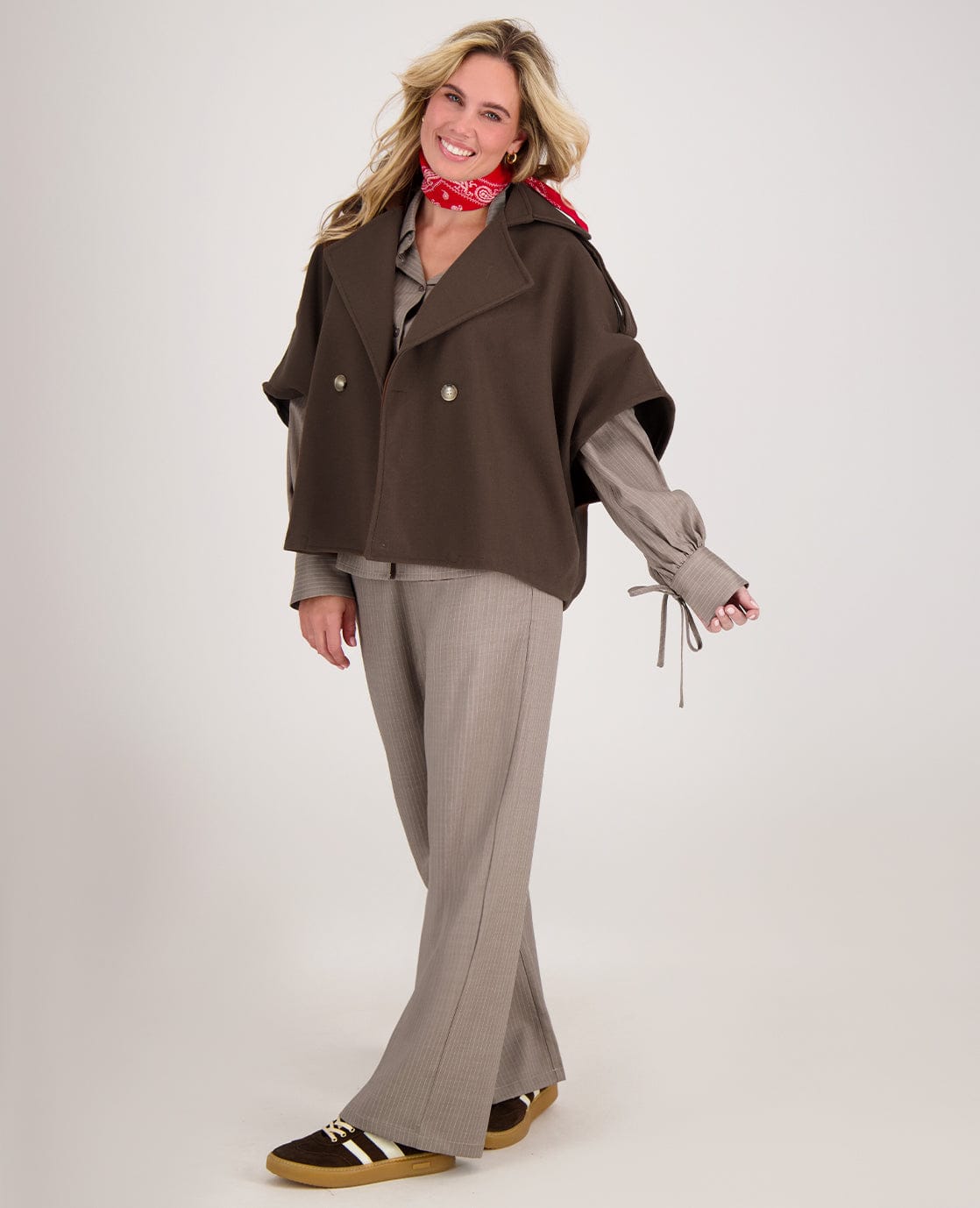 Je m'appelle Vesten Bruin / One Size Étole | Bruin