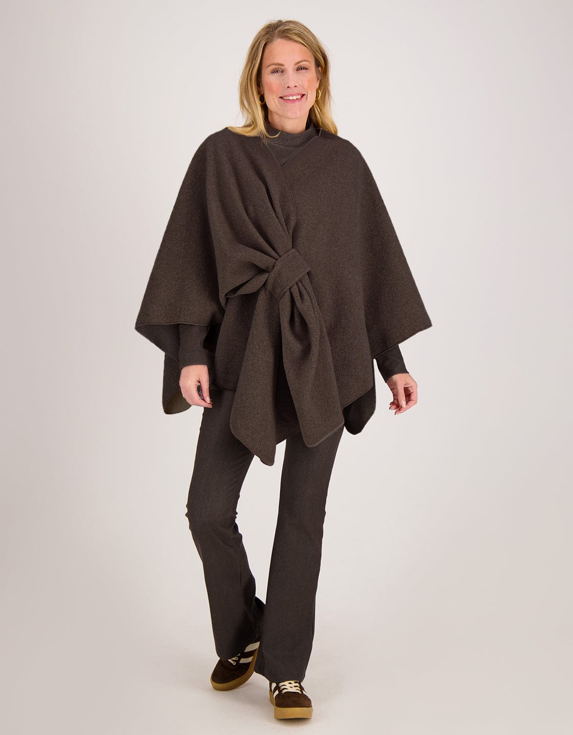 Je m'appelle Vesten Bruin / One Size Étole | Bruin