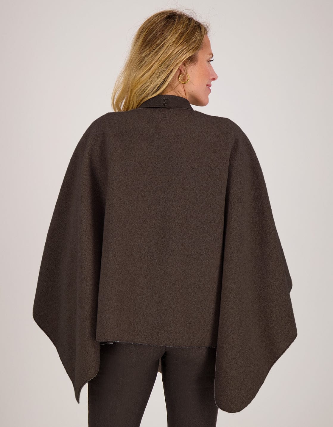 Je m'appelle Vesten Bruin / One Size Étole | Bruin